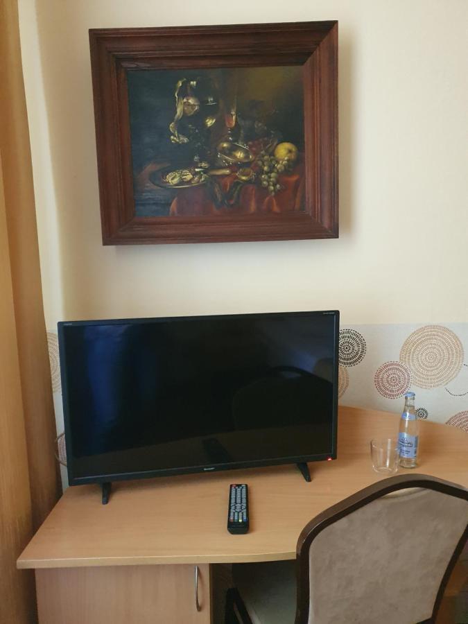 Hotel Iskra Жешов Екстериор снимка