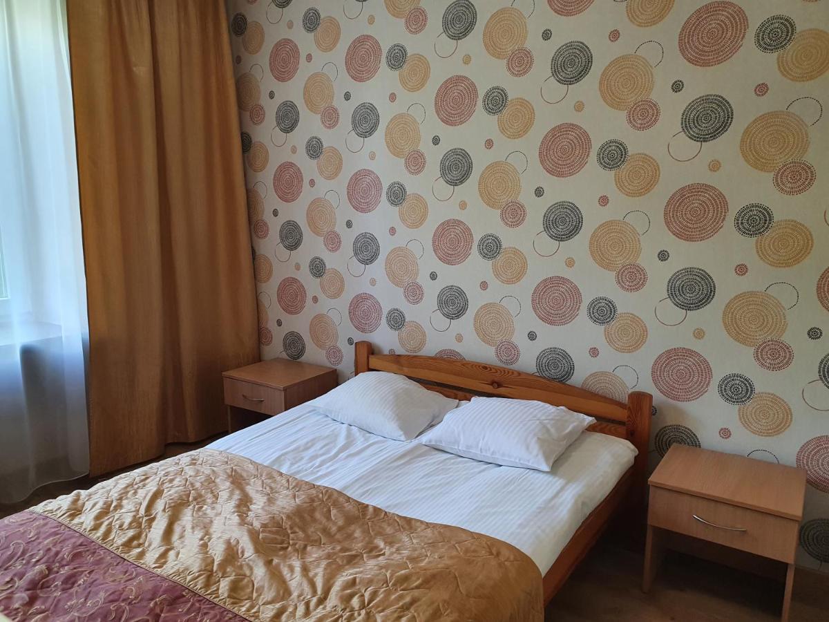 Hotel Iskra Жешов Екстериор снимка