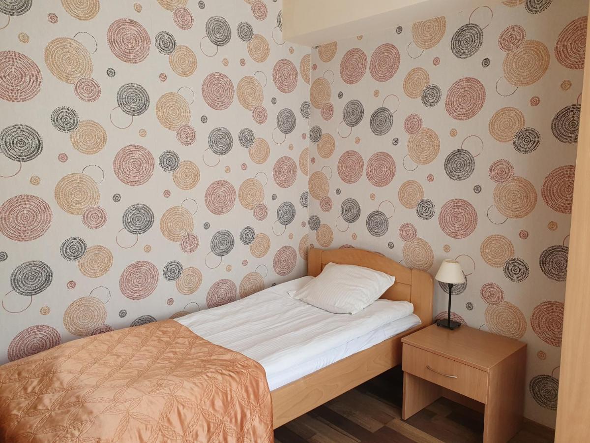 Hotel Iskra Жешов Екстериор снимка